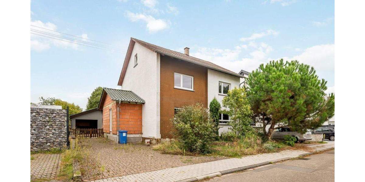 Charmantes Ein- bis Zweifamilienhaus mit großem Garten in Graben-Neudorf 6 zimmer
