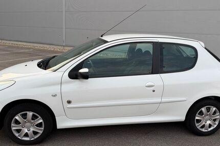 Peugeot 206 100.000 km 2.800 &euro; Rastatt 76437