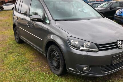 VW Touran 293.200 km 5.199 &euro; Offenbach an der Queich 76877