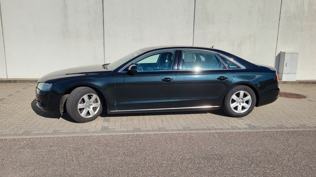 Audi A8 290.000 km 13.950 &euro; Stutensee 76297