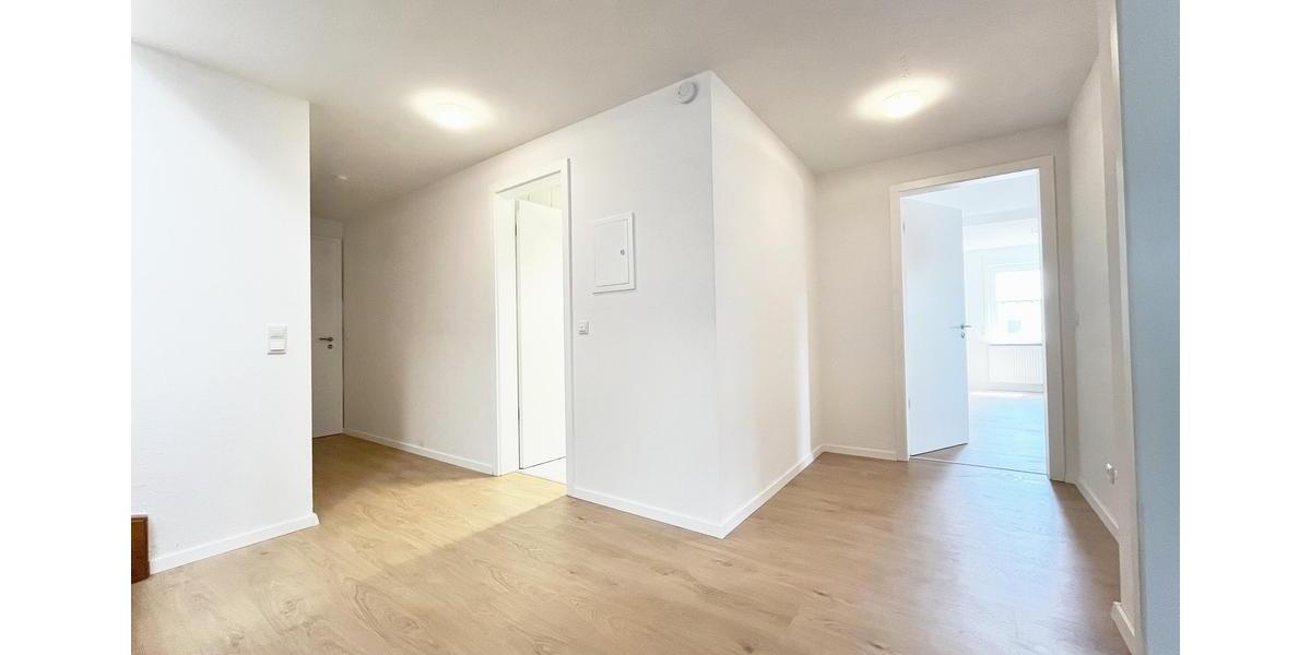 Dachgeschoßwohnung Pforzheim Dillweißenstein - 3.5 Zimmer, 103 m&sup2;, 1.190&euro; | Angebot:26699227