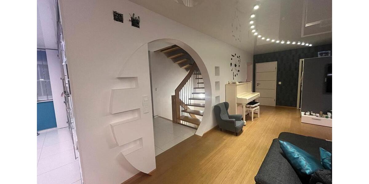 Einfamilienhaus Karlsruhe Neureut - 8 Zimmer, 200 m&sup2;, 960.000&euro; | Angebot:26950366