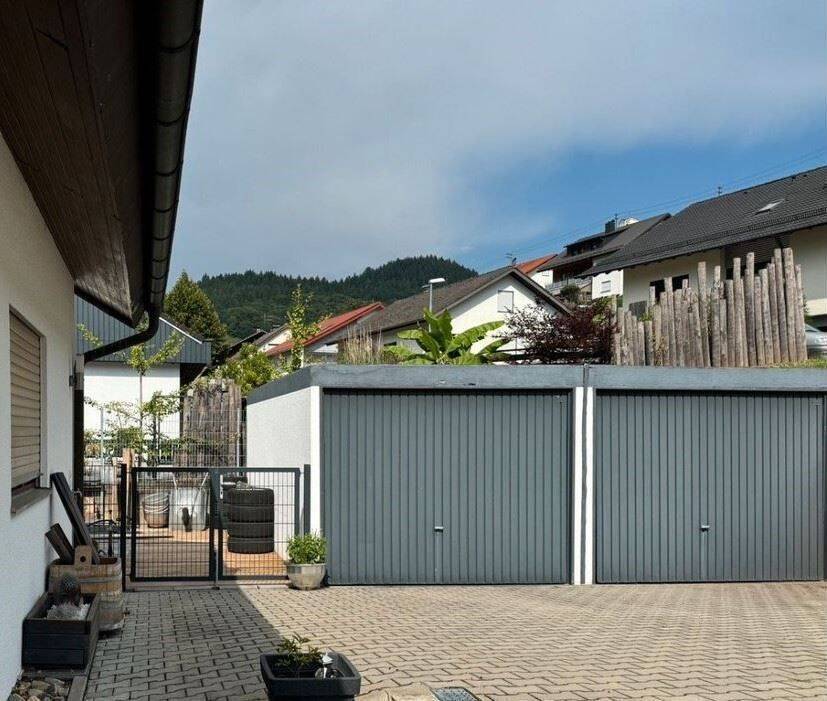 Vielseitiges Einfamilienhaus in idyllischer Lage - perfekt für Familien oder mehrere Generationen