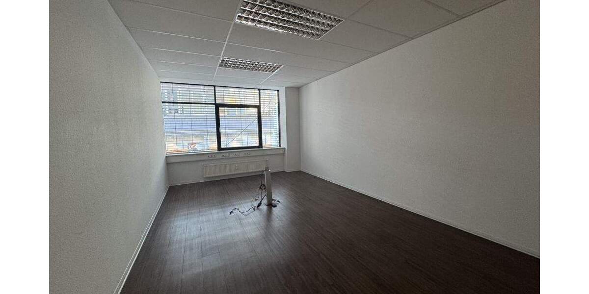 Gewerbeobjekt Karlsruhe - Innenstadt Kern Neureut - 3.703&euro; | Angebot:25682183