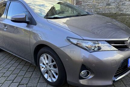 Toyota Auris 216.121 km 6.200 &euro; Graben Neudorf 76676