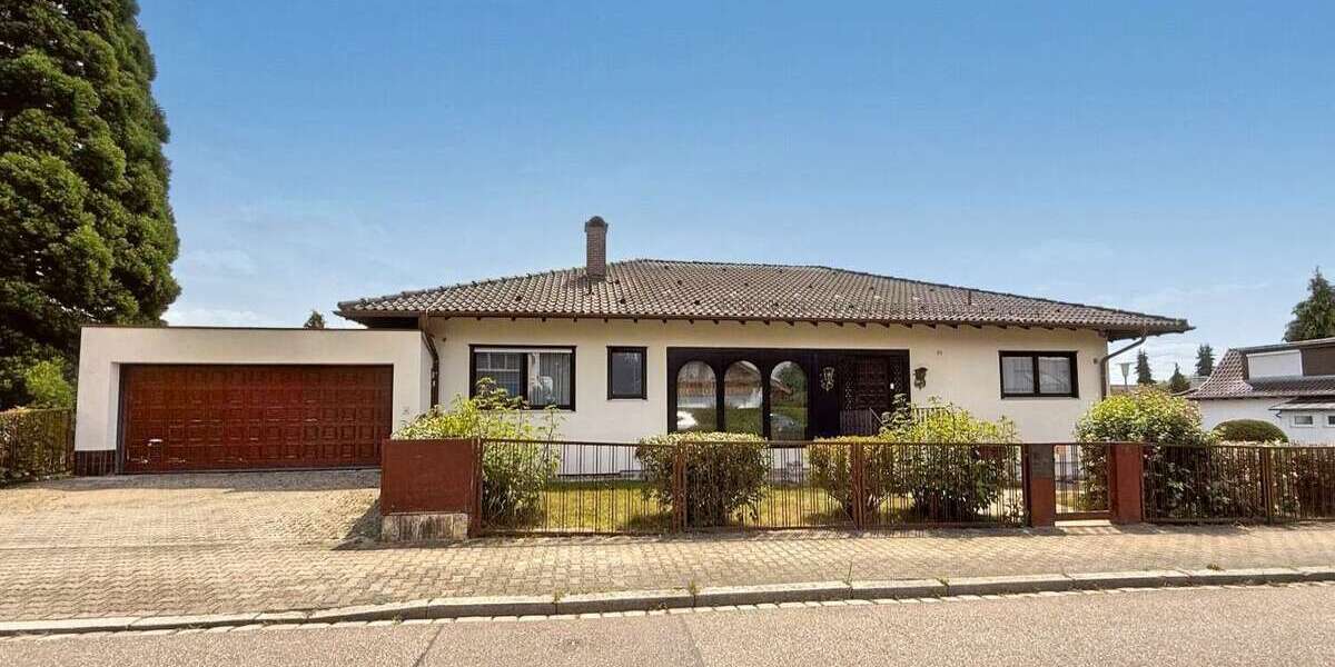 Einfamilienhaus Pforzheim Nordstadt - 9 Zimmer, 345 m&sup2;, 990.000&euro; | Angebot:22546540