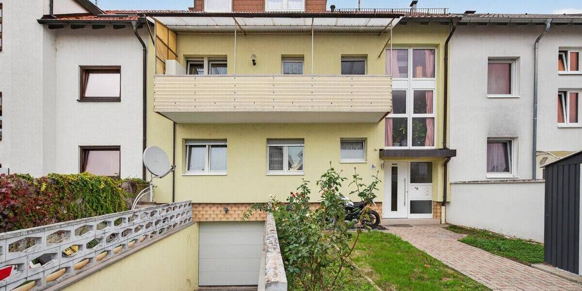 Viel Raum für Ideen: Attraktives Mehrfamilienhaus mit Garten und Werkstatt 8 zimmer