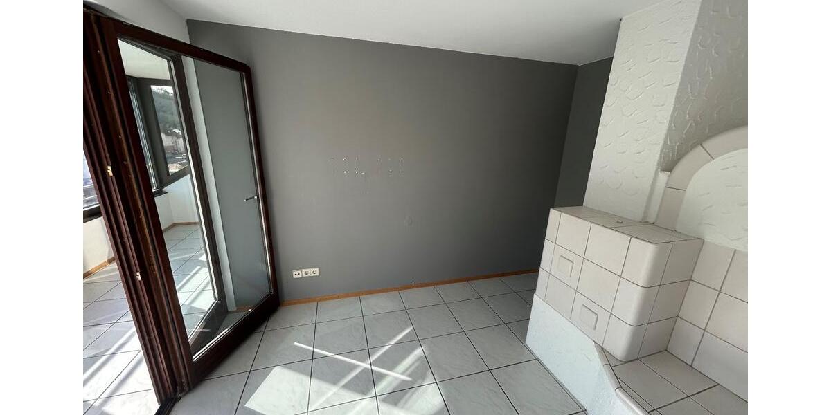 Dachgeschoßwohnung Königsbach-Stein Stein - 2.5 Zimmer, 70 m&sup2;, 720&euro; | Angebot:25446973