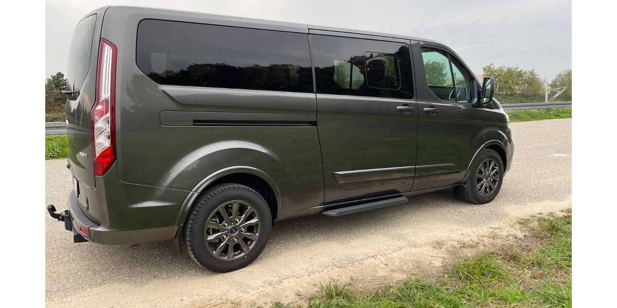 Ford Tourneo Custom 99.000 km 34.300 &euro; Durmersheim 76448