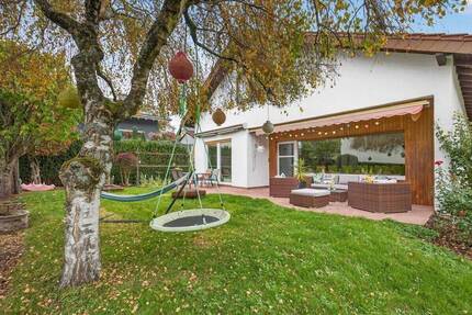 Repräsentativ, ruhig, außergewöhnlich - Wohnen im Raumkönig von Grünwettersbach! 8 zimmer