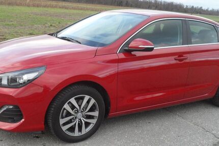 Hyundai i30 59.950 km 14.400 € Weingarten 76356