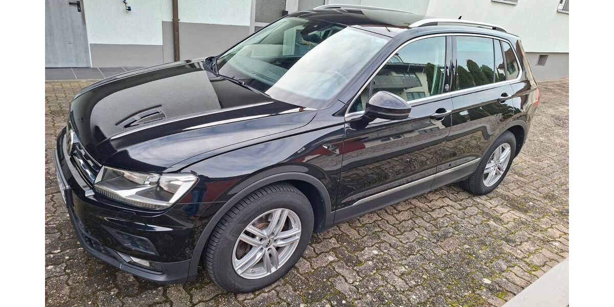 VW Tiguan 125.000 km 19.700 &euro; Neuburg 76776