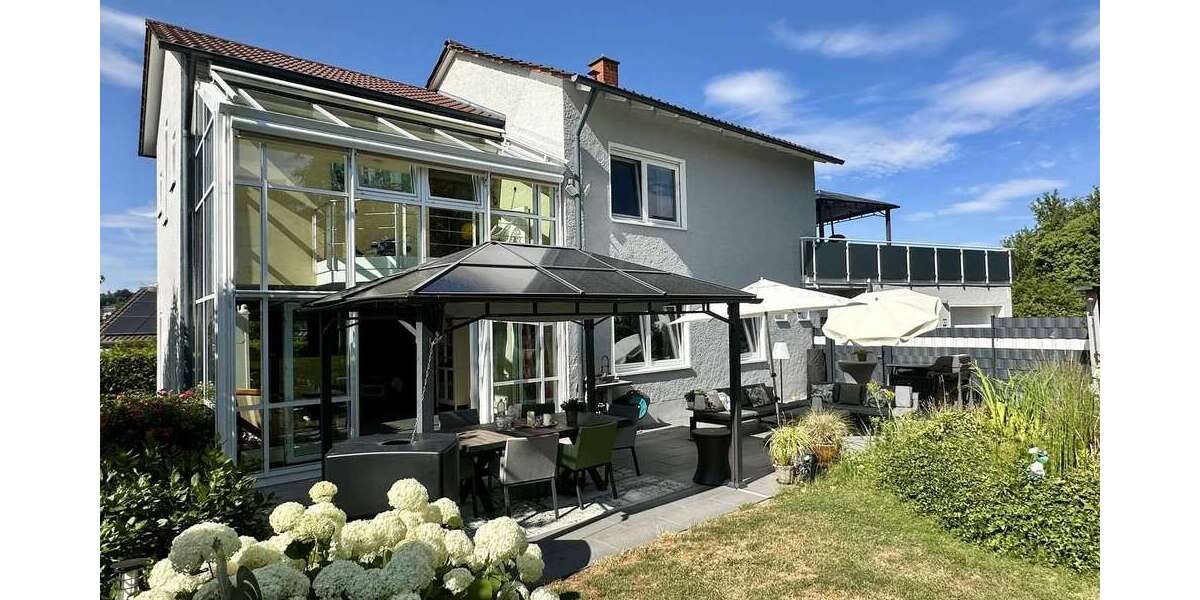 Haus zum Kaufen in Pforzheim 799.000 € 253.63 m² 5 zimmer