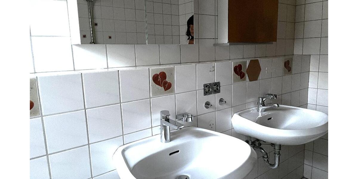 !! Ruhiges Wohnen in Ortsrandlage !! - Etagenwohnung Kraichtal Gochsheim | Angebot:25348845