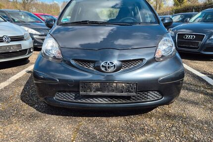 Toyota Aygo (X) 142.864 km 1.550 &euro; Karlsruhe 76137