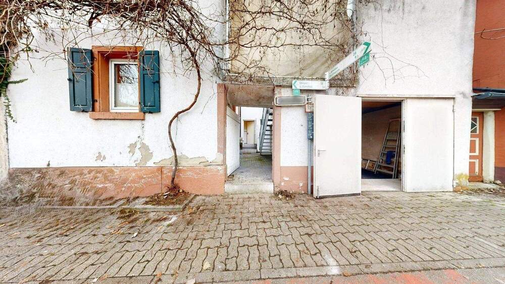 Mehrfamilienhaus, Wohnhaus Germersheim - 6 Zimmer, 125 m&sup2;, 220.000&euro; | Angebot:25744479