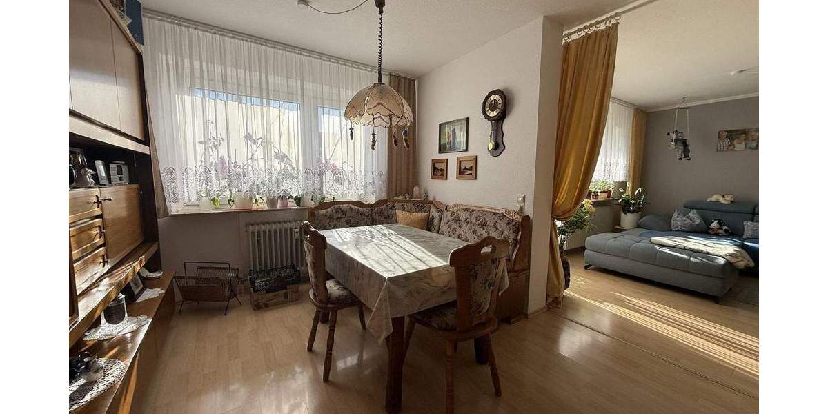 Etagenwohnung Oberderdingen - 3 Zimmer, 85 m&sup2;, 219.000&euro; | Angebot:25706297