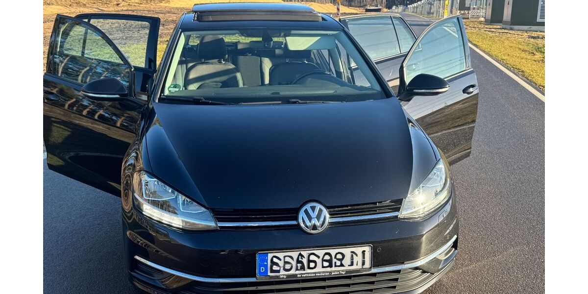 VW Golf 124.999 km 10.750 &euro; Karlsruhe 76137