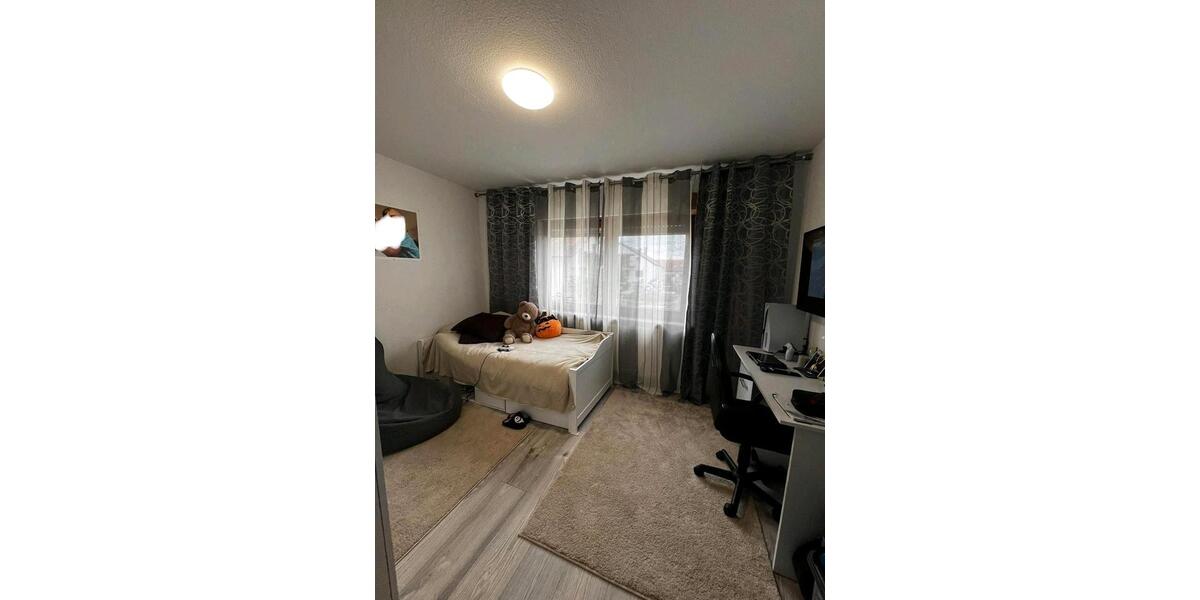 Etagenwohnung Rastatt - 3 Zimmer, 74 m&sup2;, 290.000&euro; | Angebot:27019960
