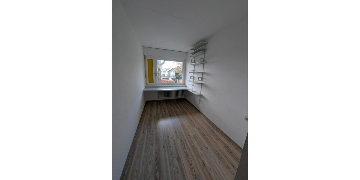 Etagenwohnung Karlsruhe Knielingen - 7 Zimmer, 150 m&sup2;, 1.850&euro; | Angebot:25716820