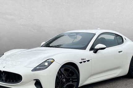Maserati Granturismo 11.000 km 119.999 € Karlsruhe 76187