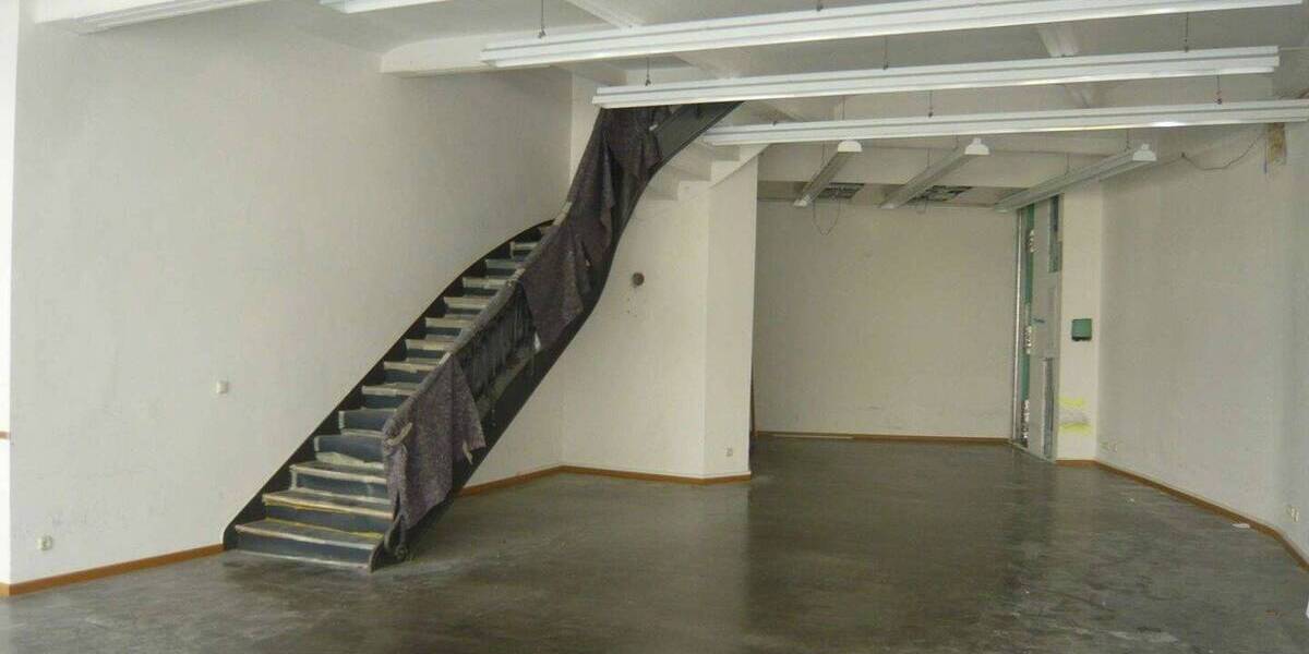 Bürohaus - leerstehend - in Citylage von Karlsruhe - unweit vom Schloß und der Uni zimmer