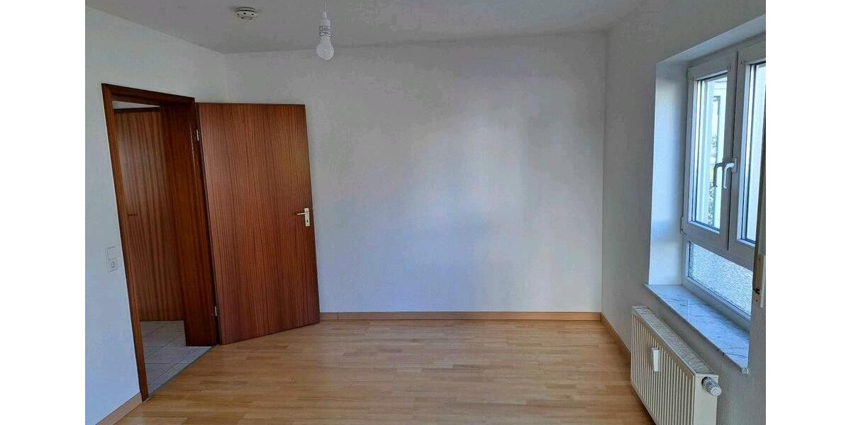 Erdgeschoßwohnung Bretten - 2 Zimmer, 65 m&sup2;, 800&euro; | Angebot:26426589