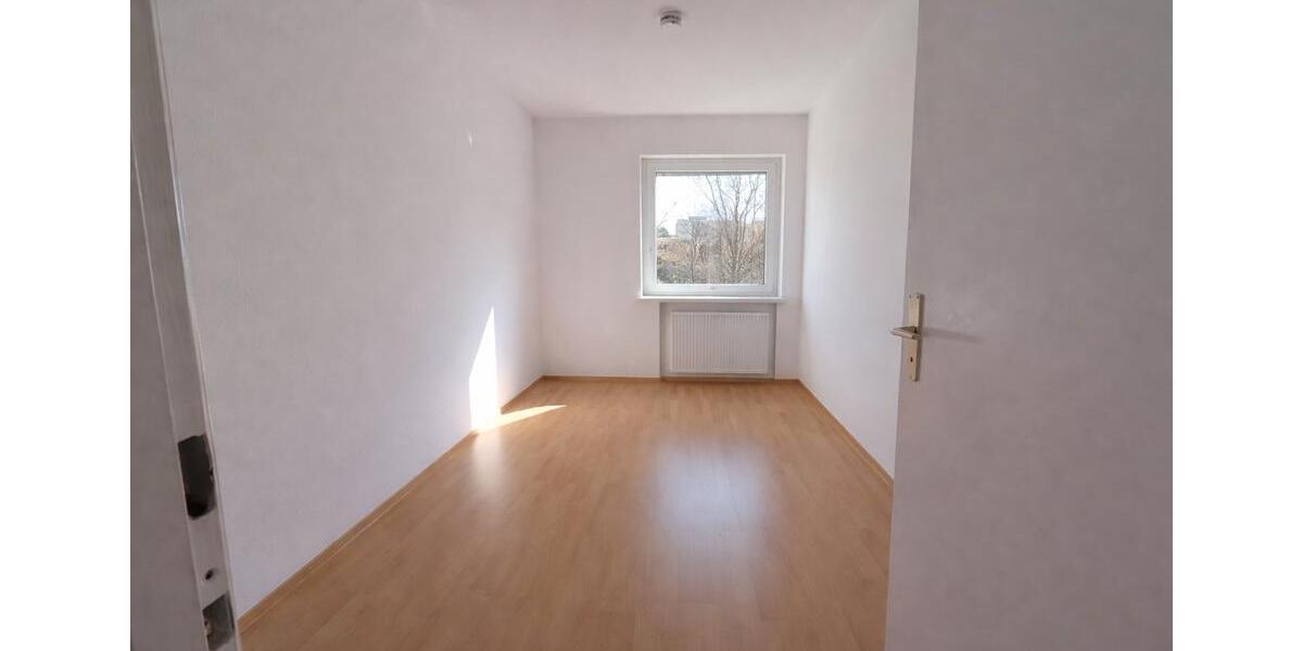 Etagenwohnung Pforzheim Eutingen - 3 Zimmer, 79 m&sup2;, 228.000&euro; | Angebot:26393990
