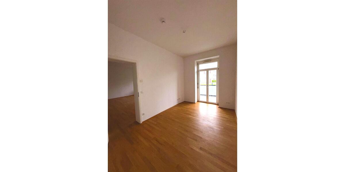 Etagenwohnung Rastatt - 4 Zimmer, 111 m&sup2;, 1.250&euro; | Angebot:26148939