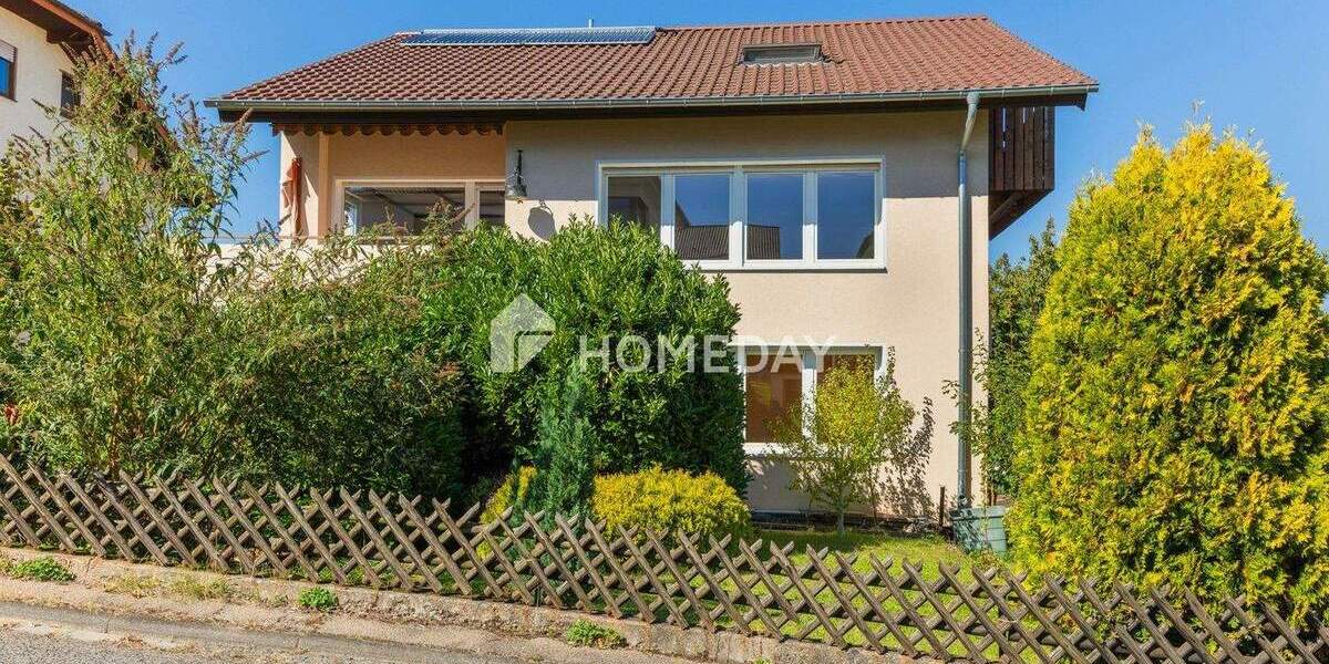 Mehrfamilienhaus, Wohnhaus Pforzheim Büchenbronn - 9 Zimmer, 335 m&sup2;, 849.000&euro; | Angebot:25708404