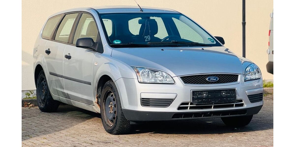 Ford Focus 146.000 km 850 &euro; Au am Rhein 76474