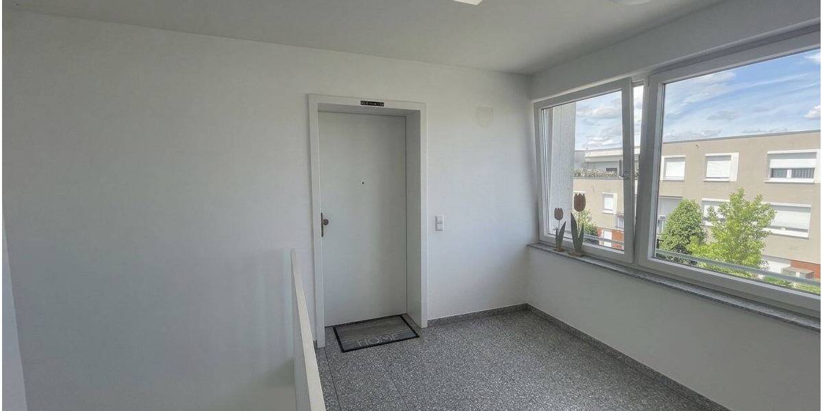 Etagenwohnung Karlsruhe / Neureut Neureut - 4 Zimmer, 144 m&sup2;, 1.720&euro; | Angebot:26916849