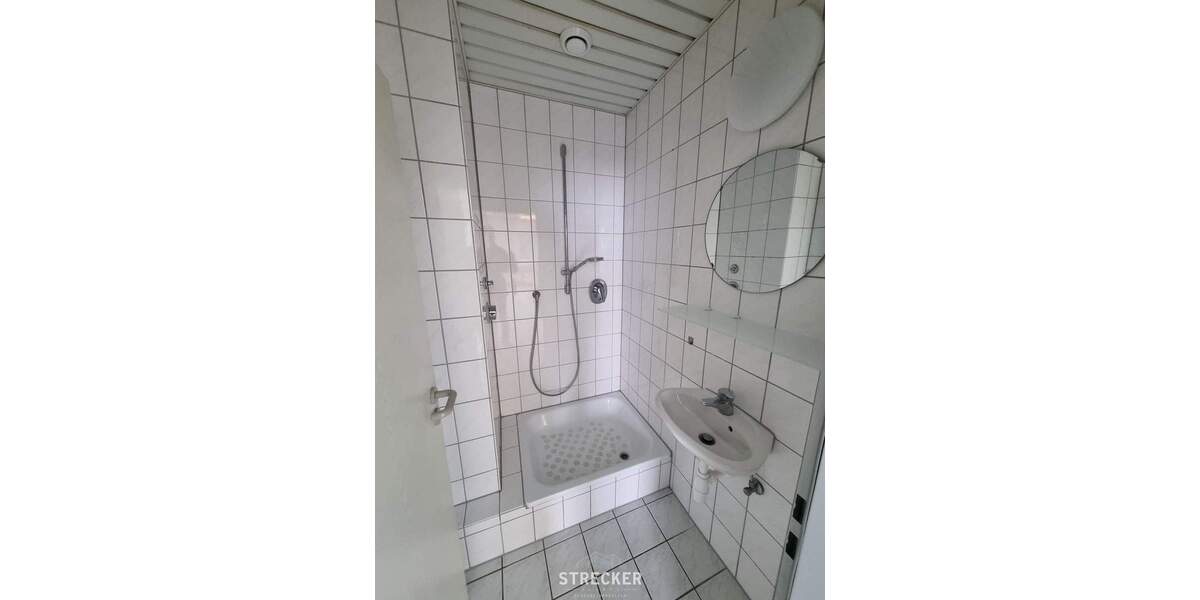Gewerbeobjekt Karlsbad Langensteinbach - 4 Zimmer, 900&euro; | Angebot:25703395