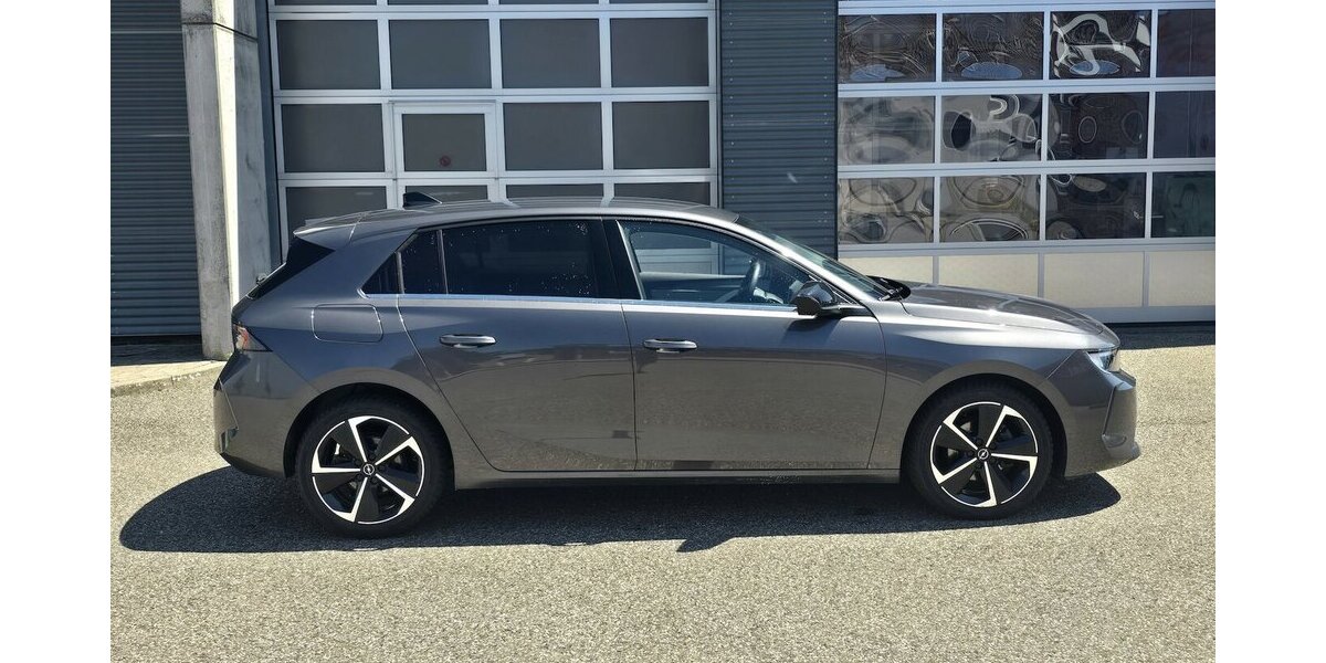 Opel Astra Elegance Klima Kamera 33.000 km 19.998 &euro; Landau 76829