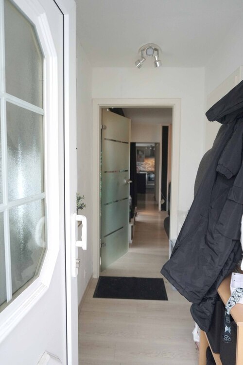 ~~ VERMIETETE ETAGENWOHNUNG IN ZWEITER BAUREIHE IN ZENTRALER LAGE ~~ 3 zimmer