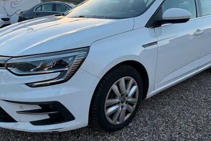 Renault Megane 141.600 km 10.591 &euro; Germersheim 76726