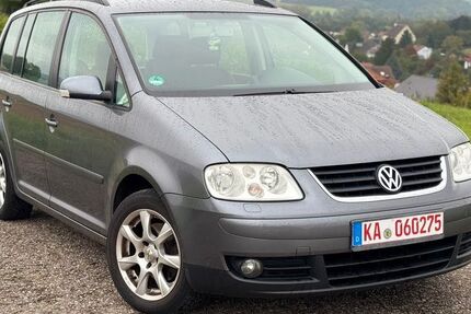 VW Touran 222.000 km 1.890 € Bruchsal 76646