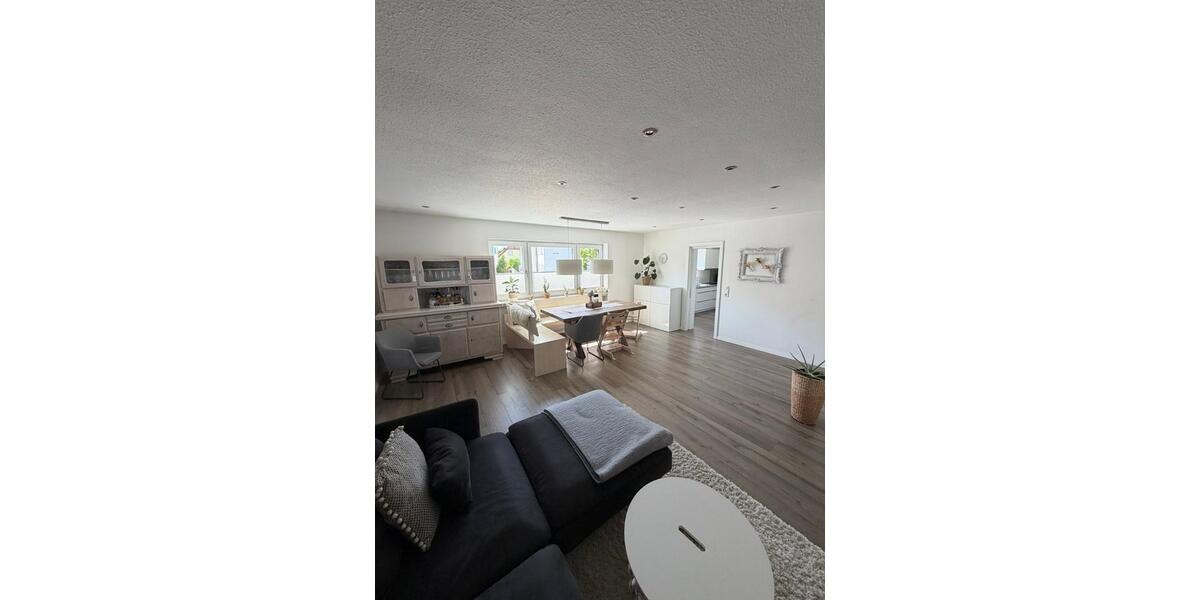 Erdgeschoßwohnung Stutensee - 4.5 Zimmer, 108 m&sup2;, 499.000&euro; | Angebot:27081112