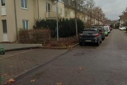 Ruhiges, möbliertes 1-Zi.-DG-Apartment in Karlsruhe-Neureut 1 zimmer