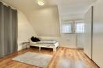 Mehrfamilienhaus, Wohnhaus Oberderdingen - 5 Zimmer, 130 m&sup2;, 359.000&euro; | Angebot:25846247