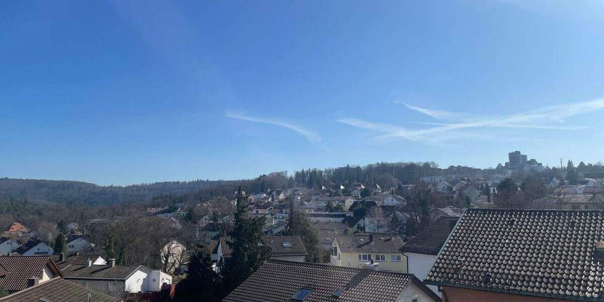 Wohnen über den Dächern: Helle 2-Zimmer-Wohnung mit Dachterrasse und Tiefgarage in Bestlage 2 zimmer