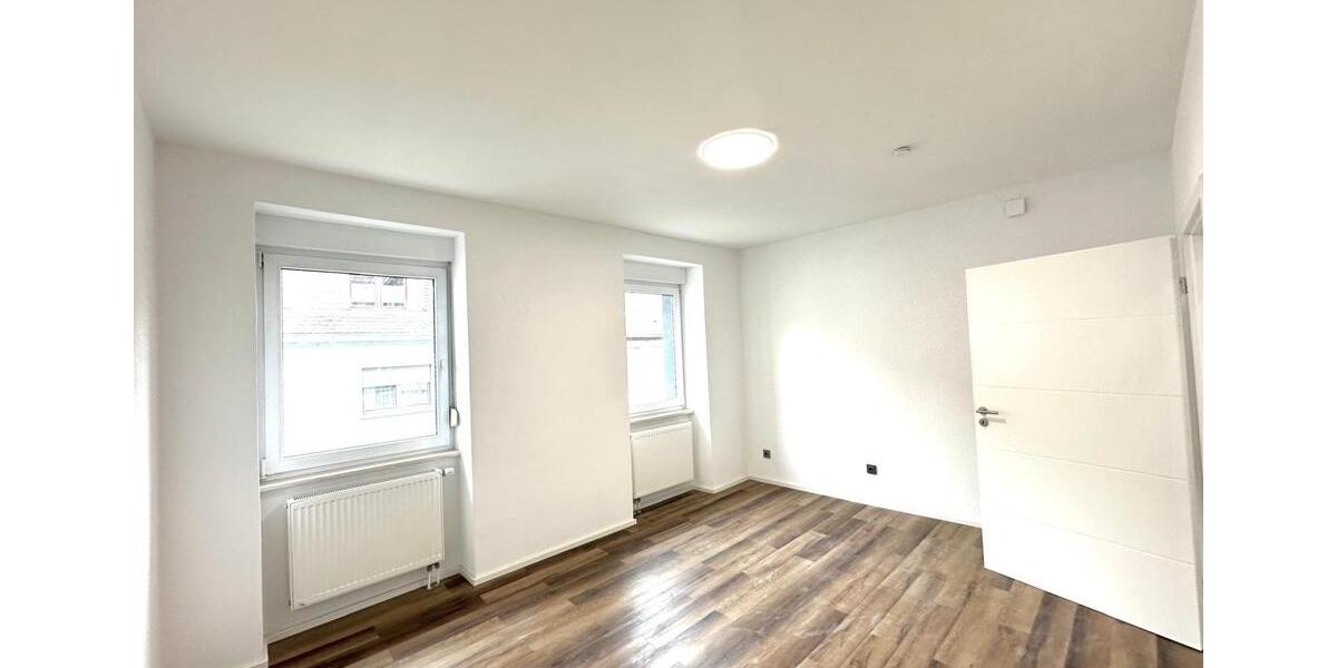 Mehrfamilienhaus, Wohnhaus Bretten - 9 Zimmer, 250 m&sup2;, 840.000&euro; | Angebot:26610987