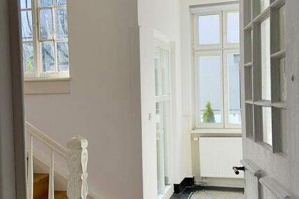 Wohnung Bruchsa Untergrombach - 3 Zimmer, 95 m&sup2;, 990&euro; | Angebot:25799283