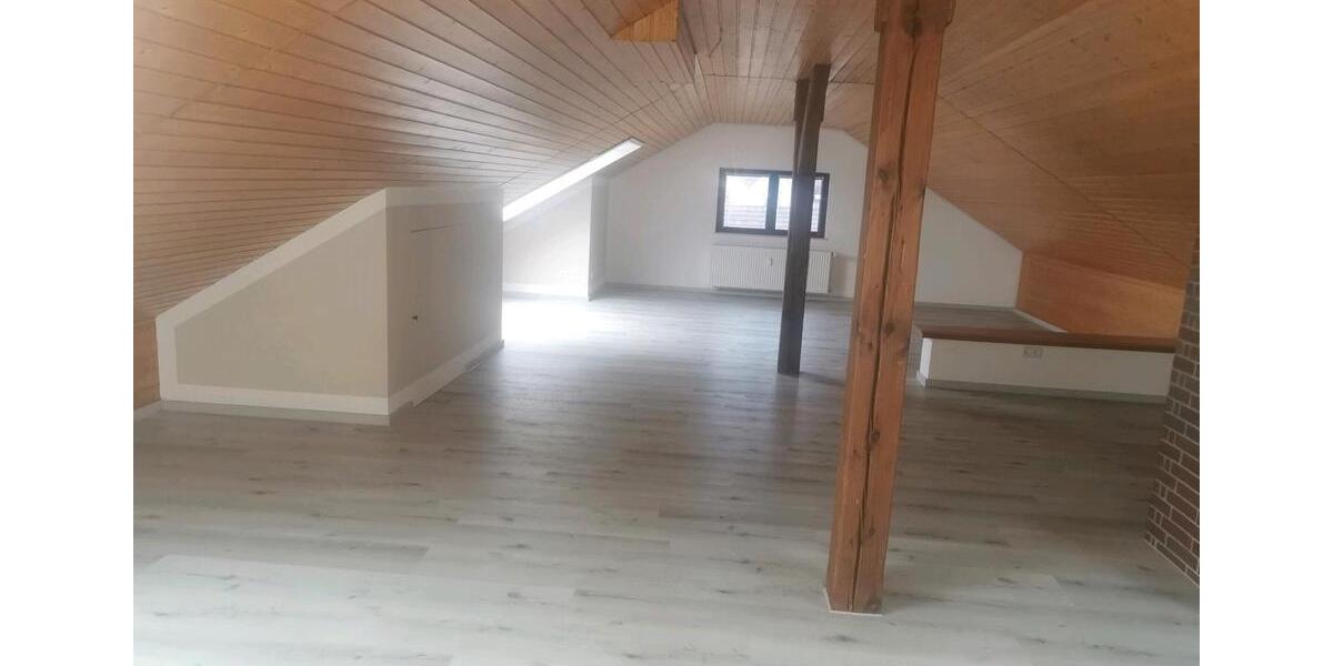 Dachgeschoßwohnung Jockgrim - 1 Zimmer, 65 m&sup2;, 790&euro; | Angebot:26238640
