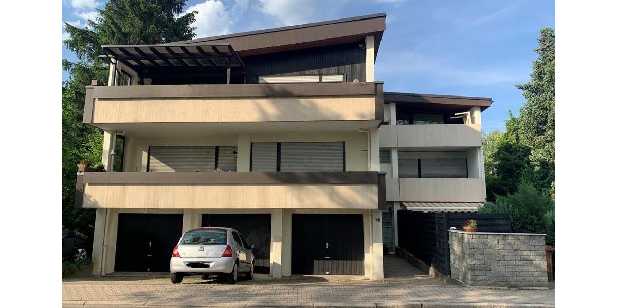 Großzügige & ruhige 4,5-Zi.-Wohnung mit Balkon und EBK 4.5 zimmer