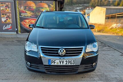 VW Touran 243.000 km 3.000 &euro; Pforzheim 75181