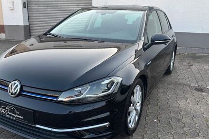 VW Golf 74.500 km 16.490 &euro; Karlsdorf 76689