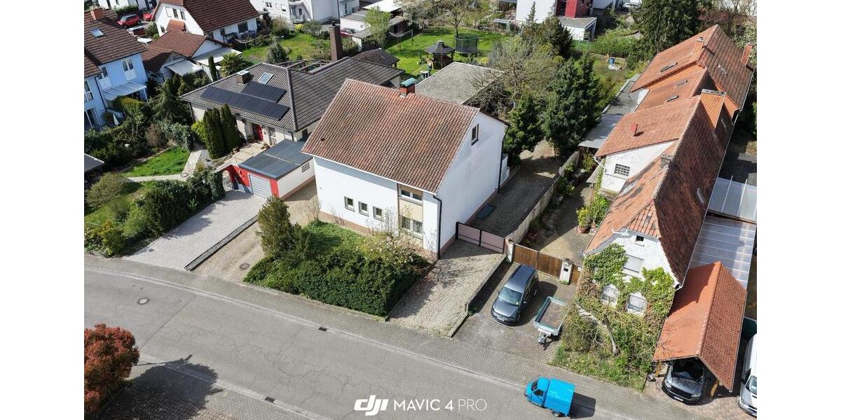 Einfamilienhaus Bellheim - 8 Zimmer, 211 m&sup2;, 585.000&euro; | Angebot:26764941