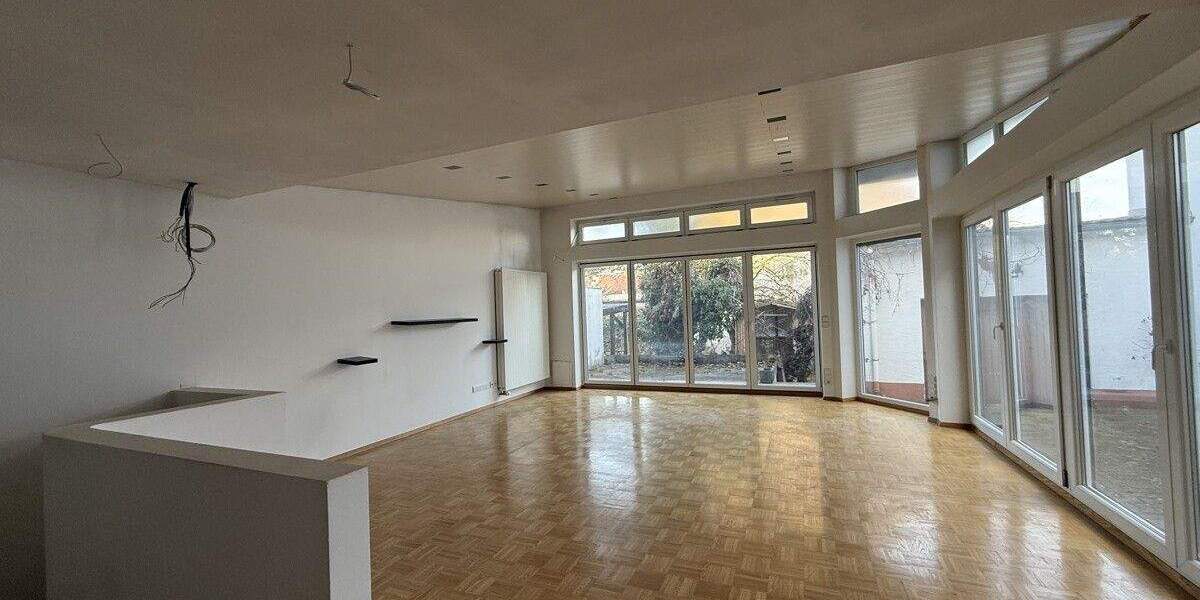 Mehrfamilienhaus, Wohnhaus Graben-Neudorf Neudorf - 7 Zimmer, 224 m&sup2;, 490.000&euro; | Angebot:25736356