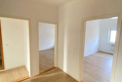 Wohnung Ettlingen - 3 Zimmer, 85 m&sup2;, 1.050&euro; | Angebot:25625458